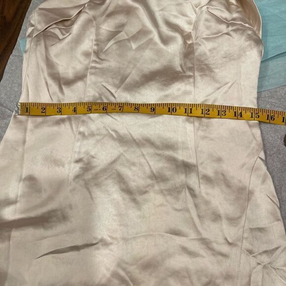 Elliatt X Revolve Larina Halter Maxi Dress in Pearl.Size L - Picture 13 of 16